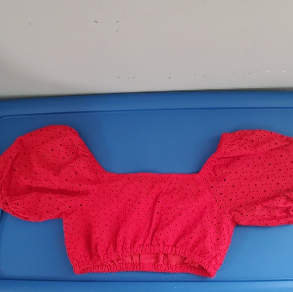 Forever 21 Red off the shoulder puff crop top - Picture 2 of 3